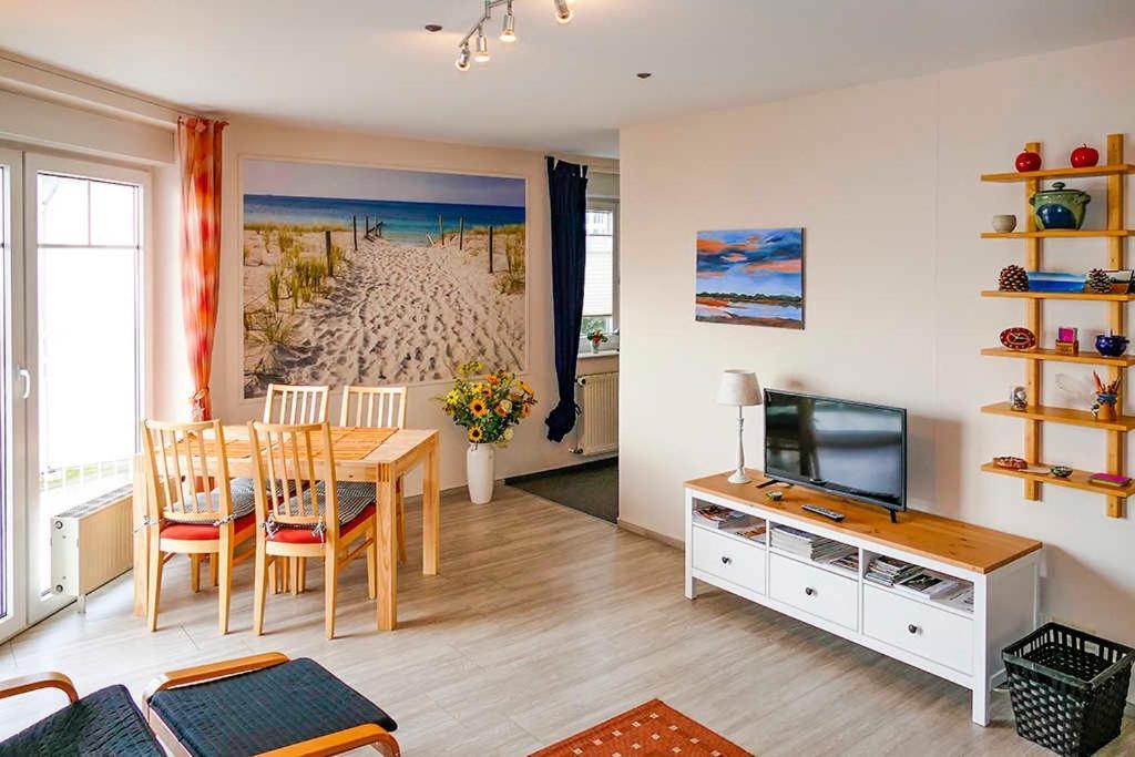 Ferienappartement Fraenzi Mit Herr Sassnitz Exterior photo
