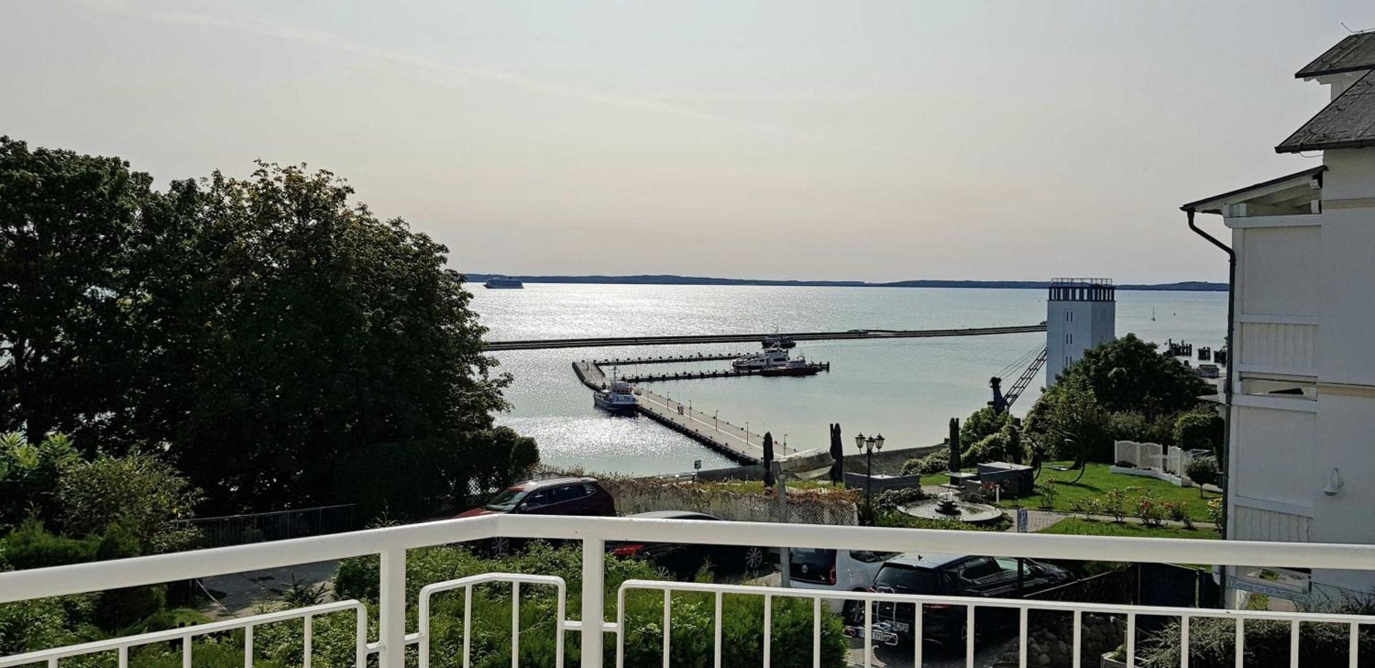 Ferienappartement Fraenzi Mit Herr Sassnitz Exterior photo